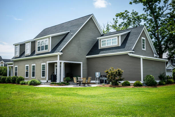 istock Brown New construction Craftsman house with siding with large yard. 1158712419