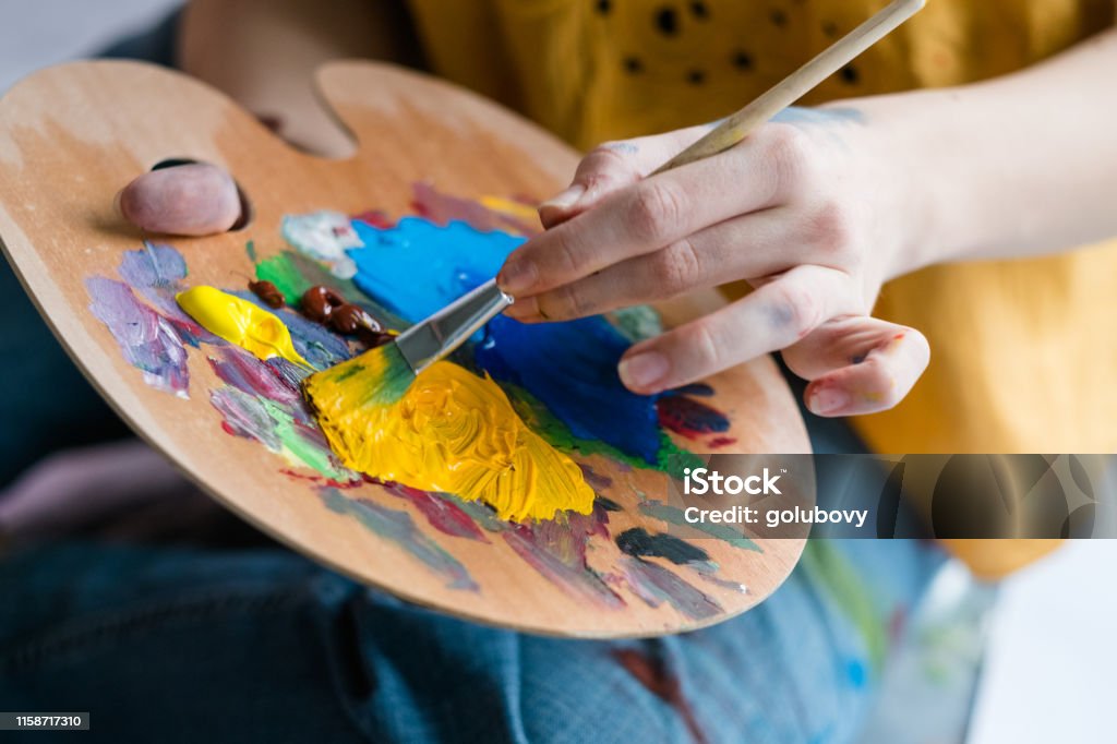 Fine Art School Acrylic Paint Palette Artist Stock Photo - Download Image  Now - Art, Traffic Ticket, Left Handed - iStock
