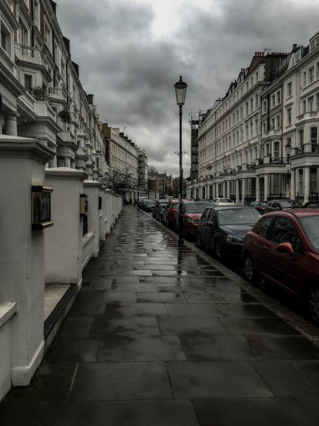 istock Gloomy London Street 1158721429