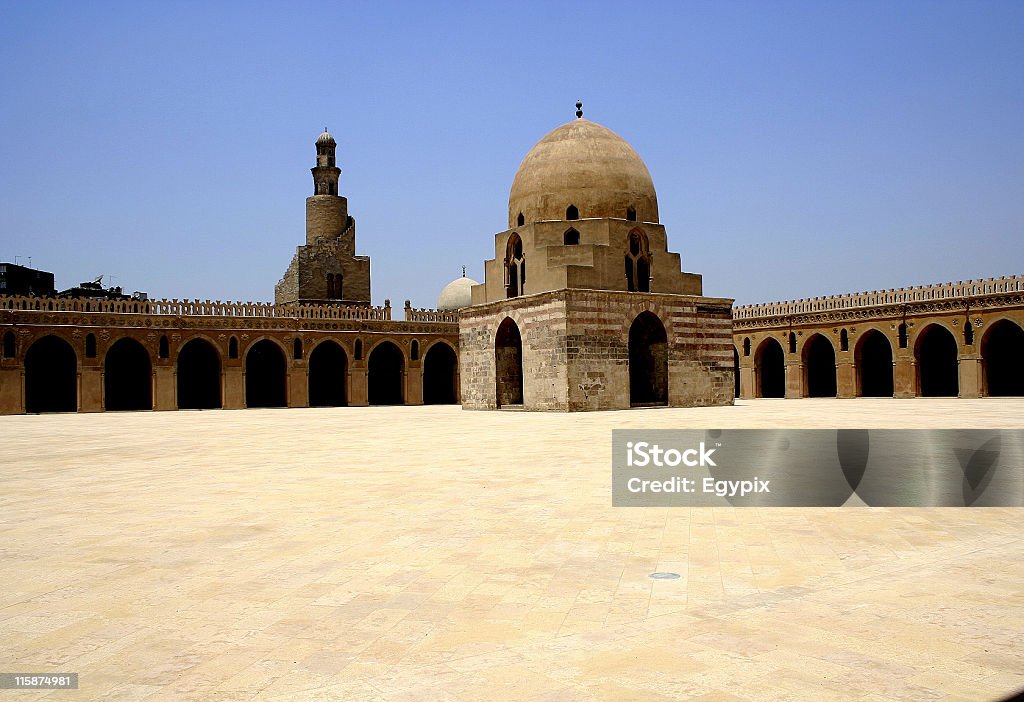 Mesquita de Touloun no cairo - Royalty-free Admirar a Vista Foto de stock