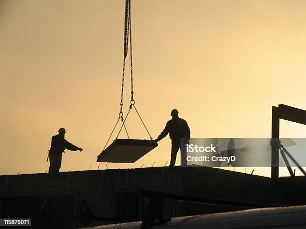 Ritardo Costruzione 3 - Fotografie stock e altre immagini di Adulto - Adulto, Ambientazione esterna, Appartamento