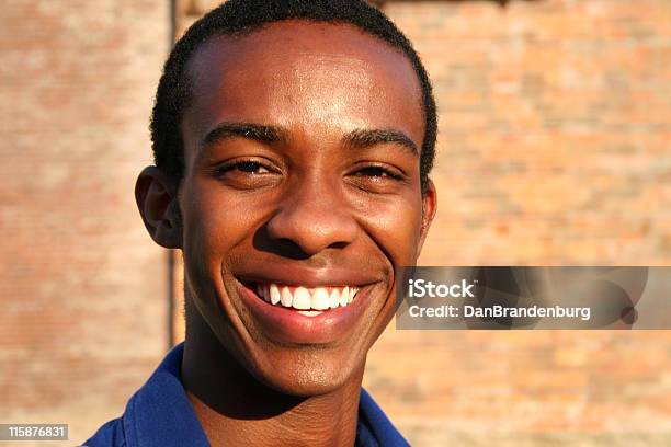 Joven Man Foto de stock y más banco de imágenes de Adolescencia - Adolescencia, Adolescente, Adulto