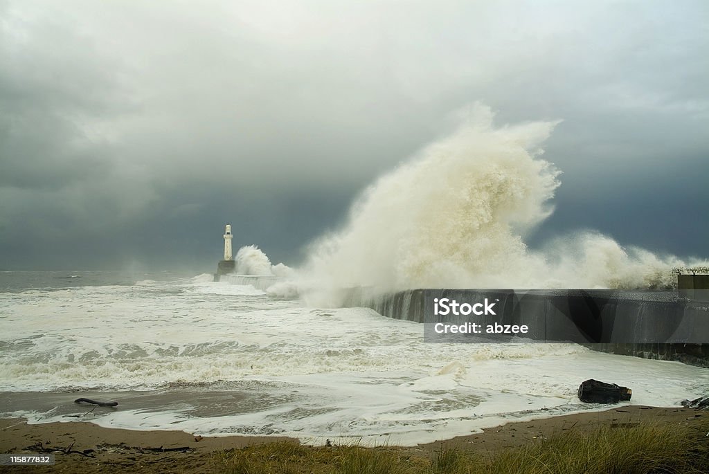 Огромная сила моря - Стоковые фото Волна роялти-фри
