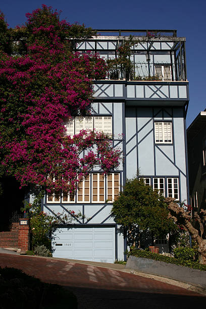 hôtel à lombard street, à san francisco - carole lombard photos et images de collection