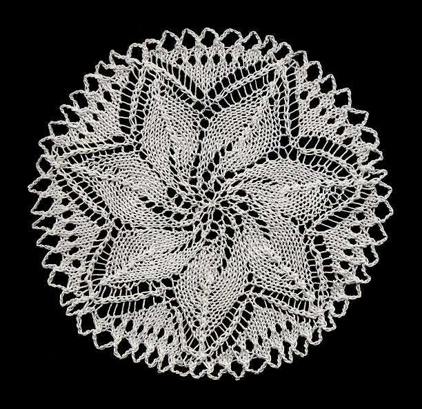 z koronki serwetka ozdobna - doily lace knitting textile zdjęcia i obrazy z banku zdjęć