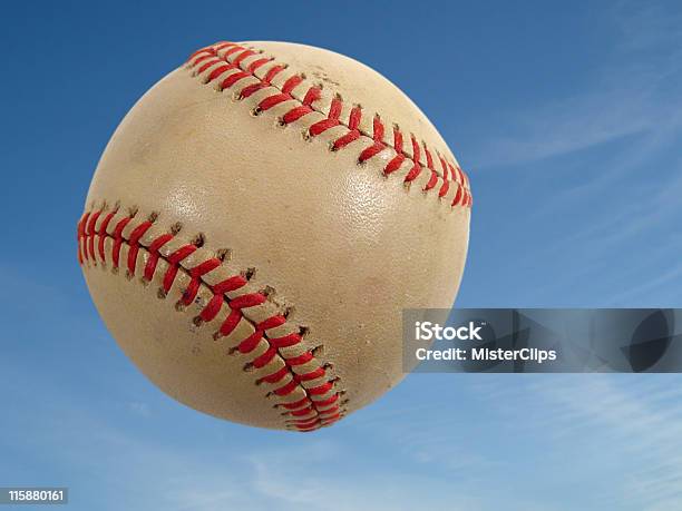 Béisbol En Aire Foto de stock y más banco de imágenes de Béisbol - Béisbol, Pelota de béisbol, Flotando en el aire