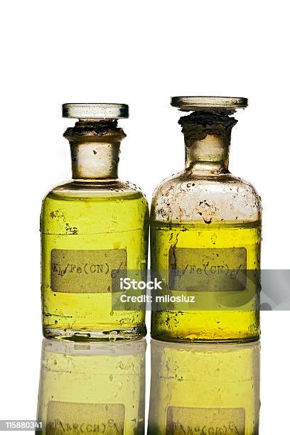 Flaschen Stockfoto und mehr Bilder von Alt - Alt, Altertümlich, Chemie