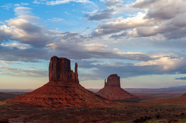 istock Classic western imagery at Monument Valley 1158812981