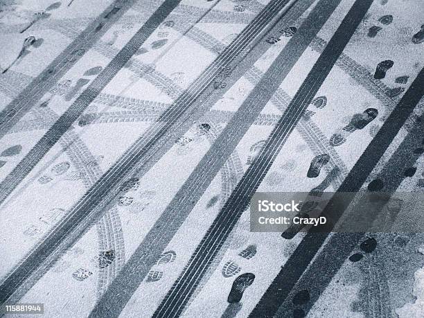 Winterverkehr Stockfoto und mehr Bilder von Männer - Männer, Reifenspur, Abenddämmerung