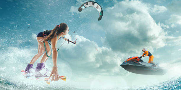 水上スクーターと熱帯の海でカイトサーフィン。 - motorboating jet boat jet boating summer ストックフォトと画像