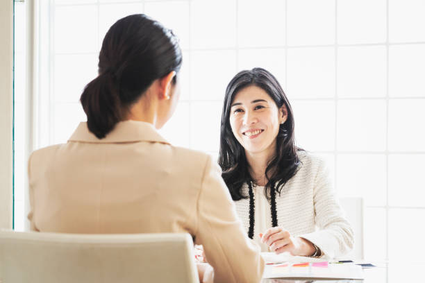 istock Stylist holding a consultation with customer 1158835535