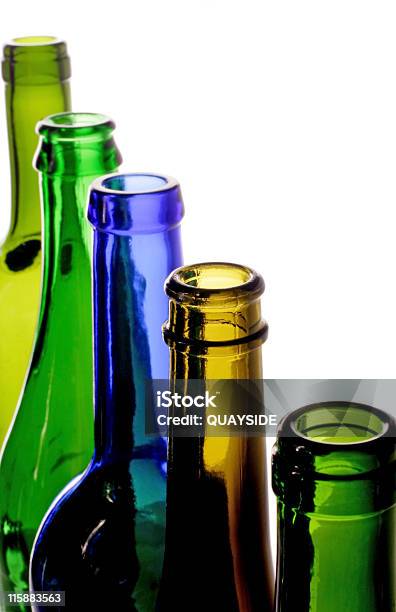 Dimensioni - Fotografie stock e altre immagini di Alchol - Alchol, Bicchiere, Bicchiere da vino