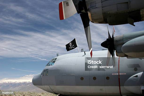 Foto de Corpo De Fuzileiros Navais C130 e mais fotos de stock de Avião - Avião, Avião de Combate, Azul
