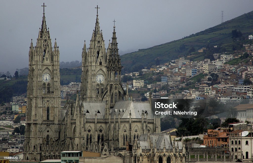 La Базилики дель Voto Nacional, Кито, Эквадор - Стоковые фото Кито роялти-фри
