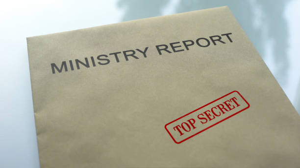 министерство доклад совершенно секретно, печать штамп на папке с важными документами - notary public audio стоковые фото и изображения