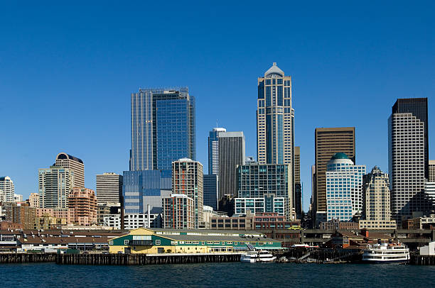 Seattle waterfront Seattle from ferry to Olympic north pacific ocean globe stock pictures, royalty-free photos & images