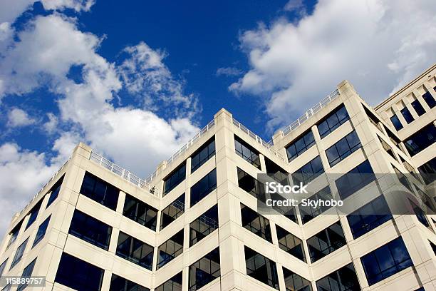 Nach Oben Büros Stockfoto und mehr Bilder von Bürogebäude - Bürogebäude, Charlotte, Farbbild