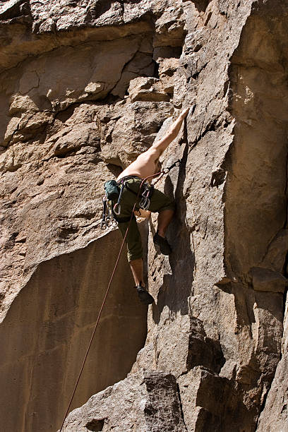 istock Sport Rock Climber 03 115891098