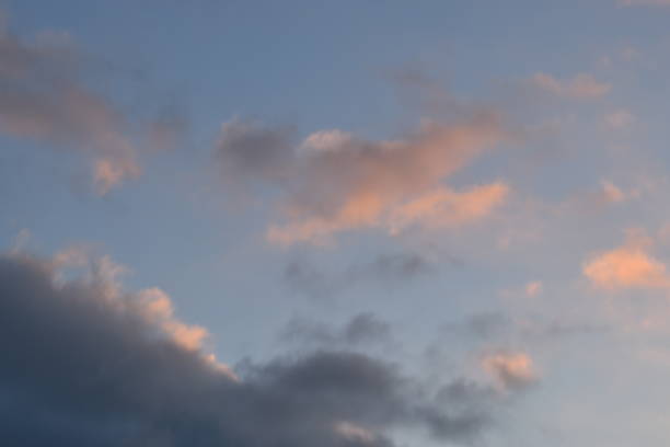 Peach Clouds in late afternoon light Culver City area steven harrie stock pictures, royalty-free photos & images
