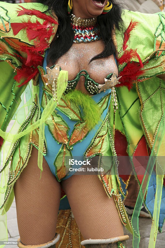 Mulher com bela decoração fantasia no desfile de Carnaval de Copenhague - Foto de stock de Adulto royalty-free