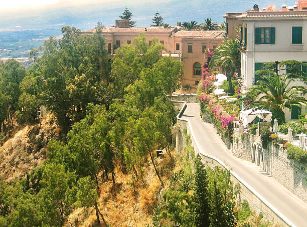 istock Sicilian Nature & Houses 115899490