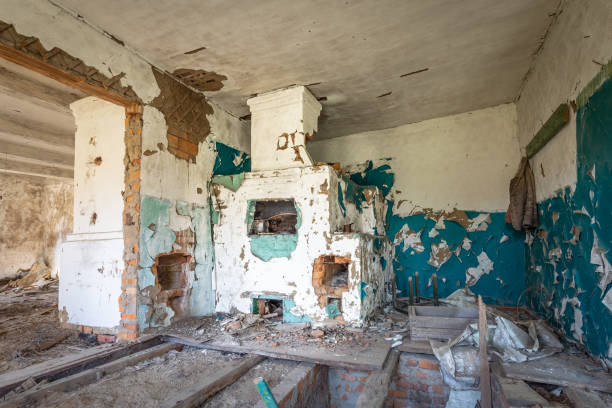 istock Interior abandoned house Chernobyl 1158997017