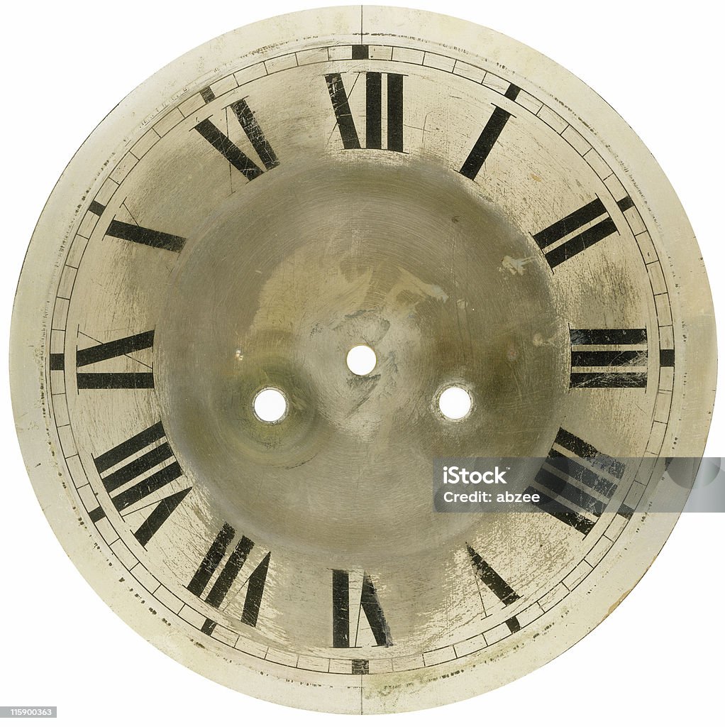 Old deteriorado pintados con numerales romana esfera de reloj - Foto de stock de Esfera de Reloj libre de derechos