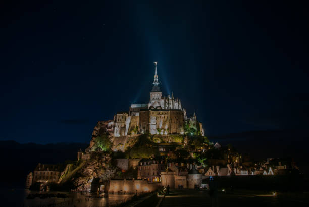 istock Night view of Mont Saint Michel. 1159007746