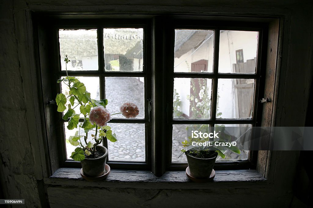 Retro janela - Foto de stock de Casa de fazenda royalty-free