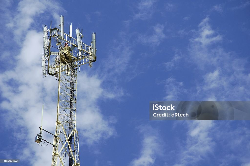 Torre de celular superior - Foto de stock de Alto - Descrição Geral royalty-free