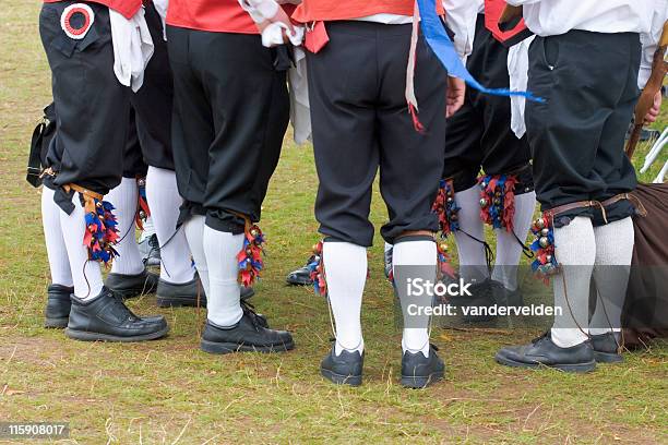 Dançarinos De Morris - Fotografias de stock e mais imagens de Bailarino - Bailarino, Branco, Cultura Britânica