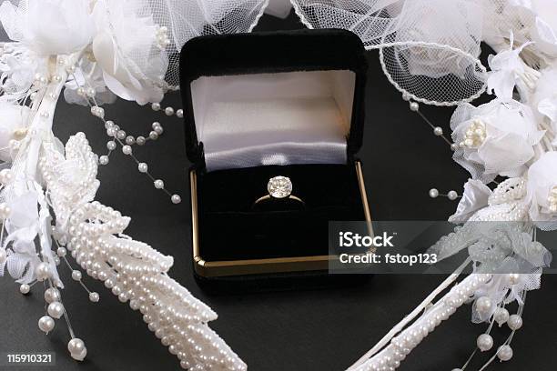 Ślub Diament Pierścionek I Zaangażowania Bridal Veil 2 Karat - zdjęcia stockowe i więcej obrazów Pierścień - Biżuteria