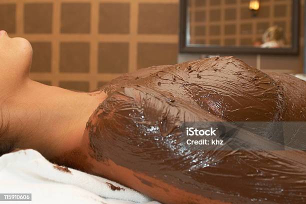 Foto de Theraphy De Chocolate e mais fotos de stock de Chocolate - Chocolate, Corpo humano, Mulheres