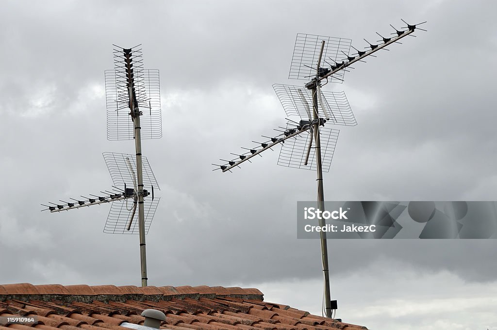 TV-Antenne auf dem Dach - Lizenzfrei Antenne Stock-Foto