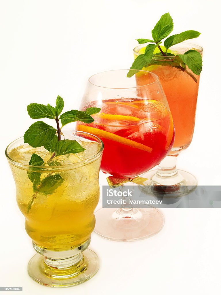 Coleção de Cocktails-threesome: Do Canadá, Negroni, Mai Tai - Royalty-free Cocktail Foto de stock