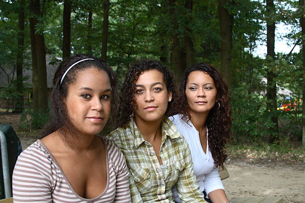 matki i córki poważne - mother family african descent individual event zdjęcia i obrazy z banku zdjęć