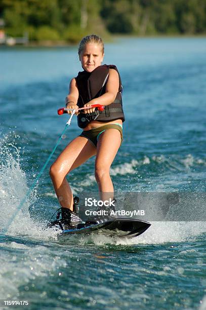 Wakeboarden Stockfoto und mehr Bilder von Wakeboarden - Wakeboarden, Wasserskifahren, 2000-2009