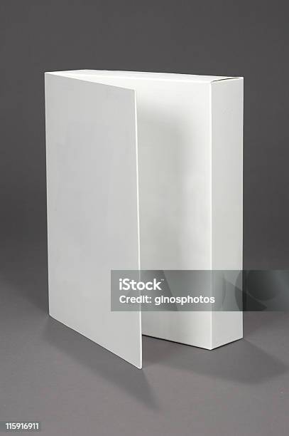 Caja En Blanco Foto de stock y más banco de imágenes de Blanco - Color - Blanco - Color, Caja, Cerrar