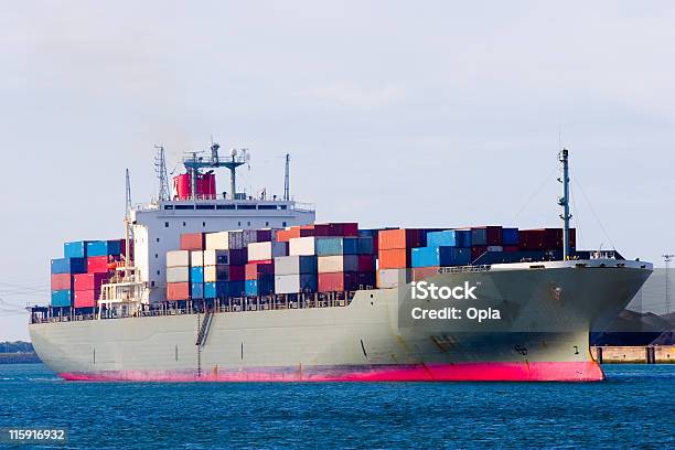 Graue Containerschiff Stockfoto und mehr Bilder von Abschied - Abschied, Frachtschiff, Meer
