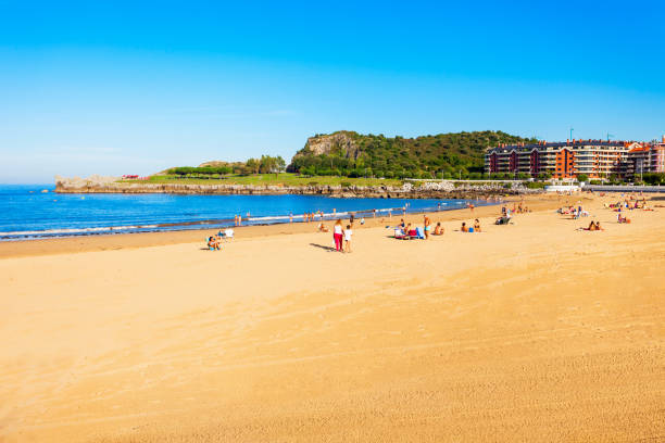 istock Brazomar beach in Castro Urdiales 1159171799
