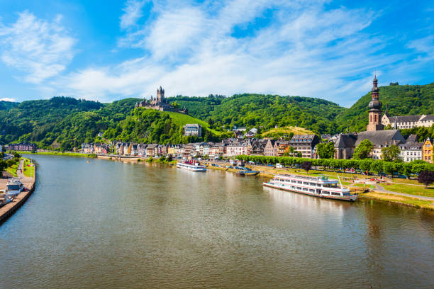 コケムタウン航空写真, ドイツ - german culture germany vineyard village ストックフォトと画像