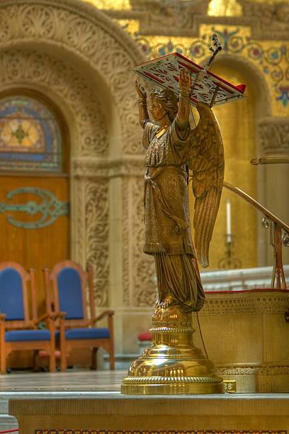 golden angel pulpito - bishop georgia foto e immagini stock