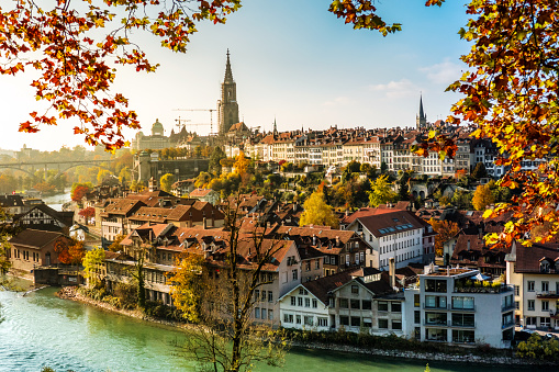 Ciudad de Berna en otoño, Suiza photo