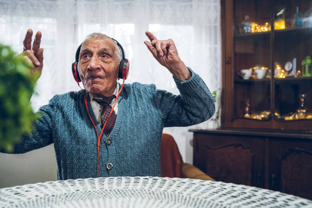 istock Enjoying The Groove 1159199022