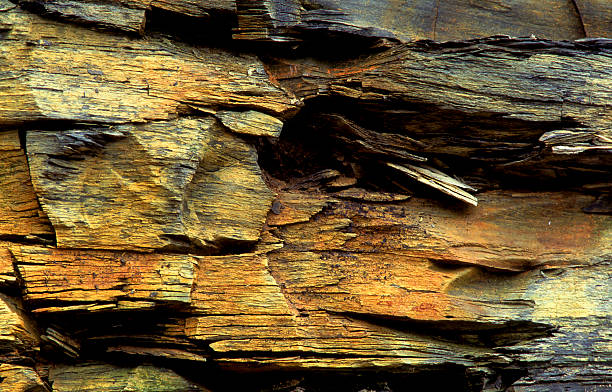 pedra ardósia colorida - xisto betuminoso - fotografias e filmes do acervo