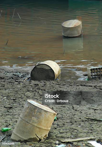 Müll Stockfoto und mehr Bilder von Erdreich - Erdreich, Farbbild, Fluss