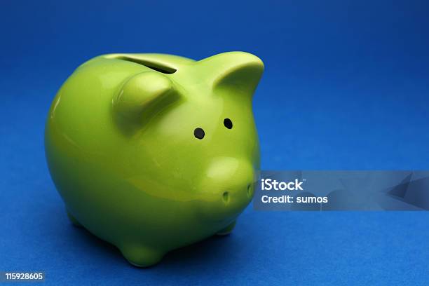 Sparschwein Stockfoto und mehr Bilder von 401K - englischer Begriff - 401K - englischer Begriff, Bankgeschäft, Bringing home the bacon - englische Redewendung