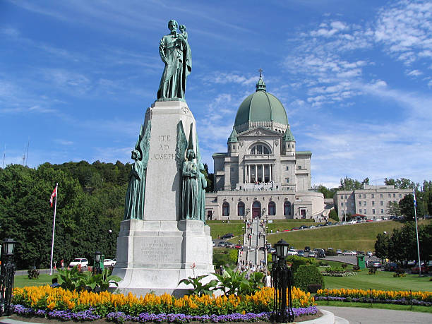 saint joseph's oratory in estate - st joseph oratory foto e immagini stock