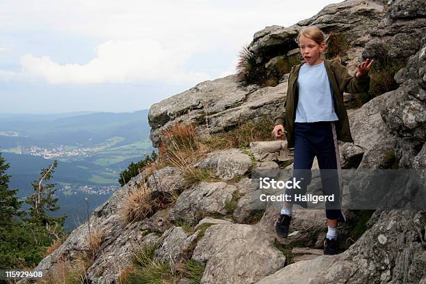 Viaggio - Fotografie stock e altre immagini di Adolescente - Adolescente, Adolescenza, Alpinismo