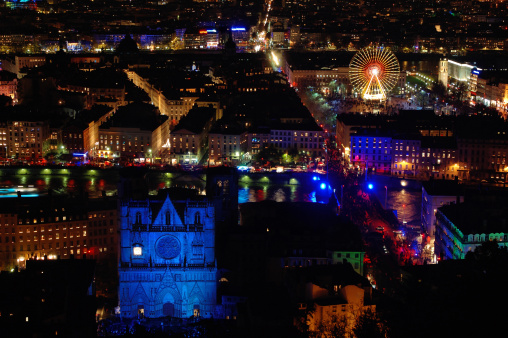 Lyon is turned into a live public art show with its annual festival of light at December 8th. The place Saint Jean and its cathedral  has been transformed into a theatre of lights for the festival.